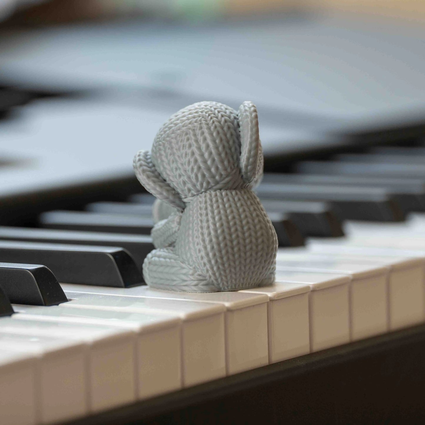 Elefant mit Baby in Strickoptik