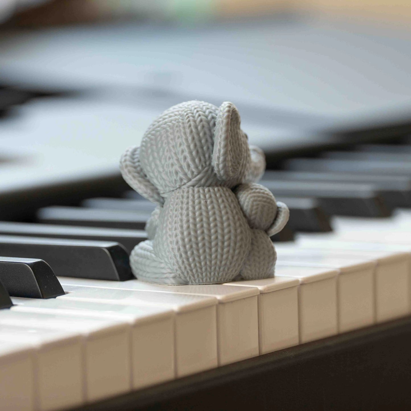 Elefant mit 2 Babys in Strickoptik