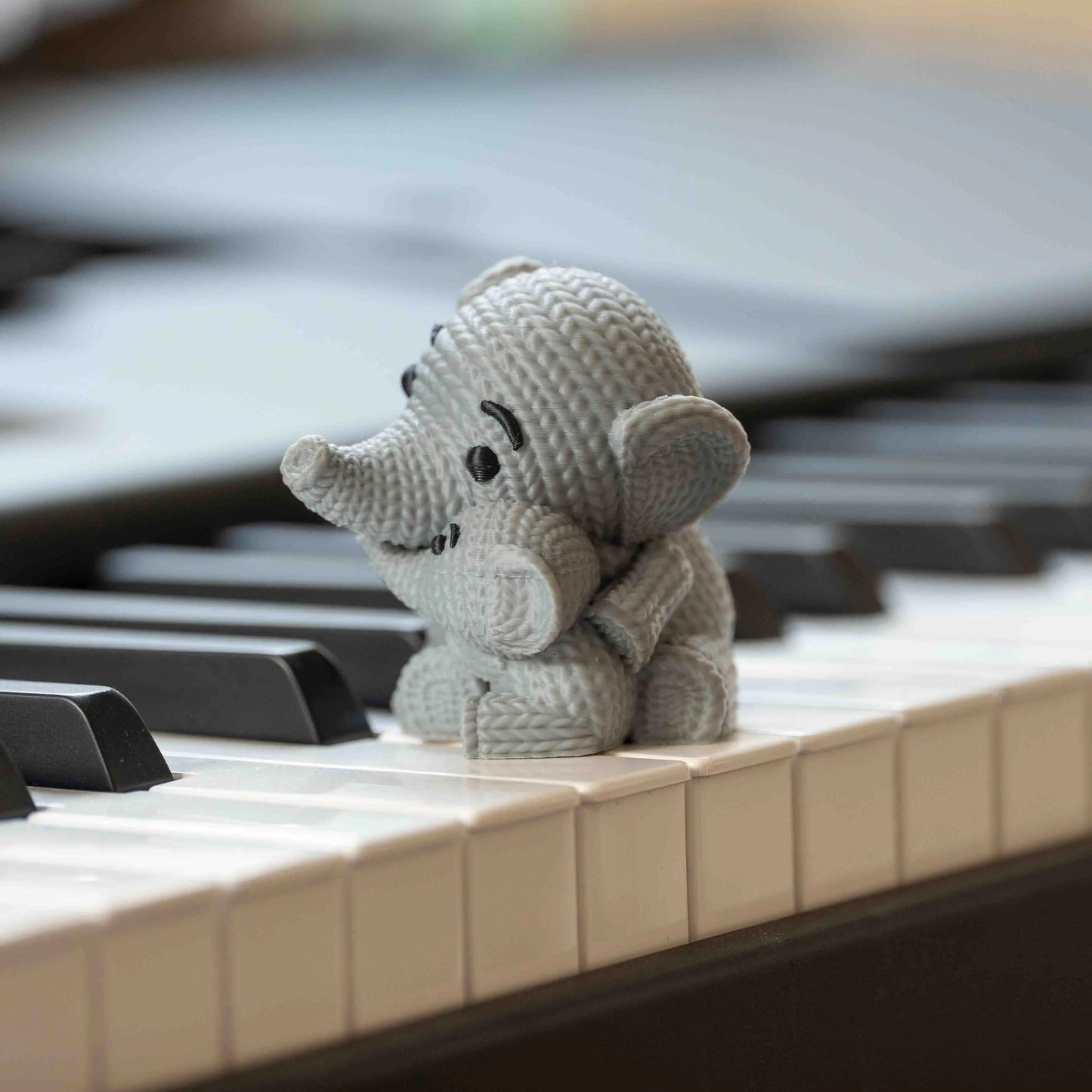 Elefant mit 2 Babys in Strickoptik